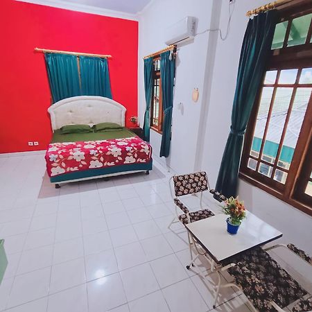 Glory Homestay ジョグジャカルタ エクステリア 写真
