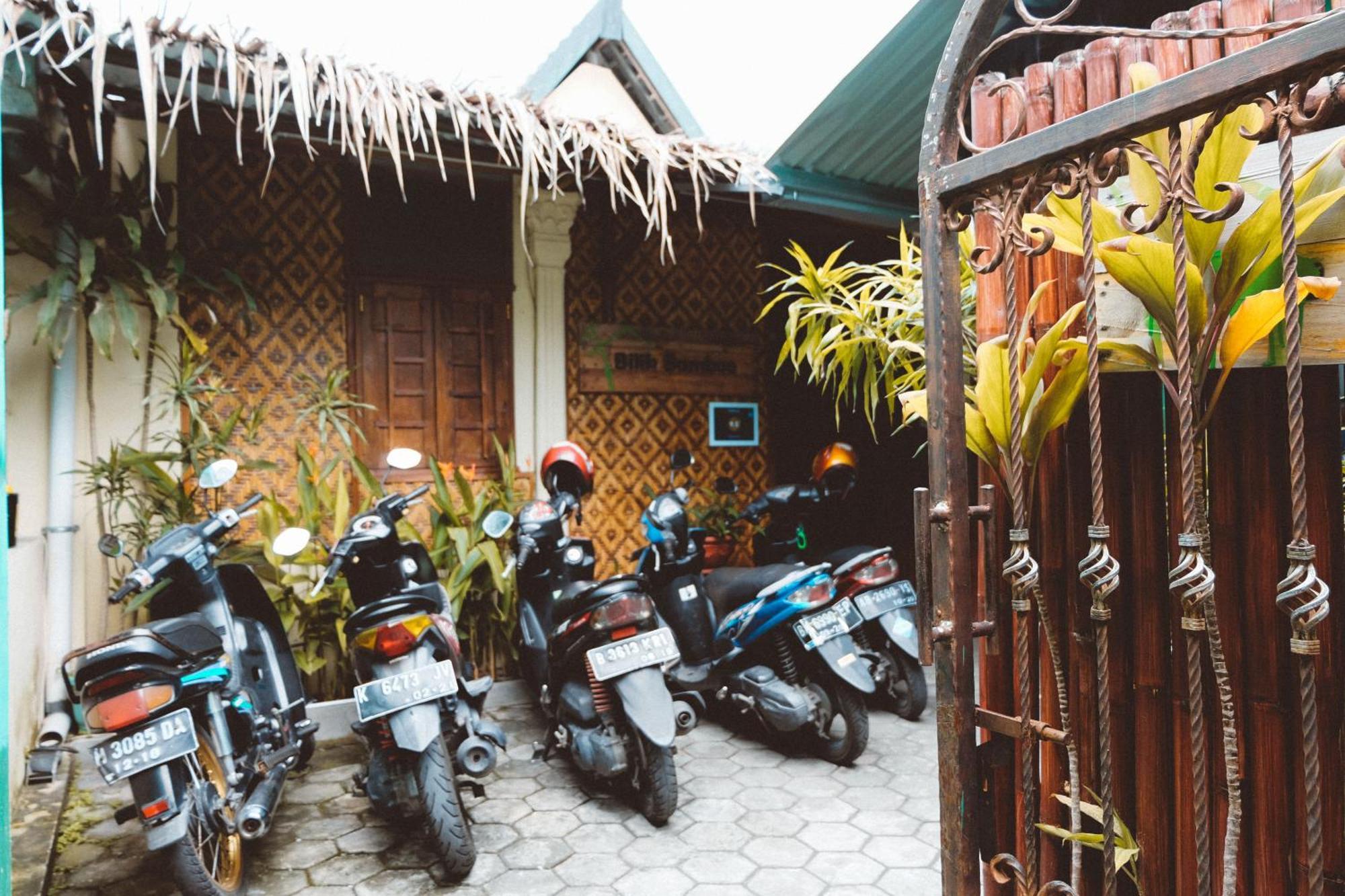 Glory Homestay ジョグジャカルタ エクステリア 写真