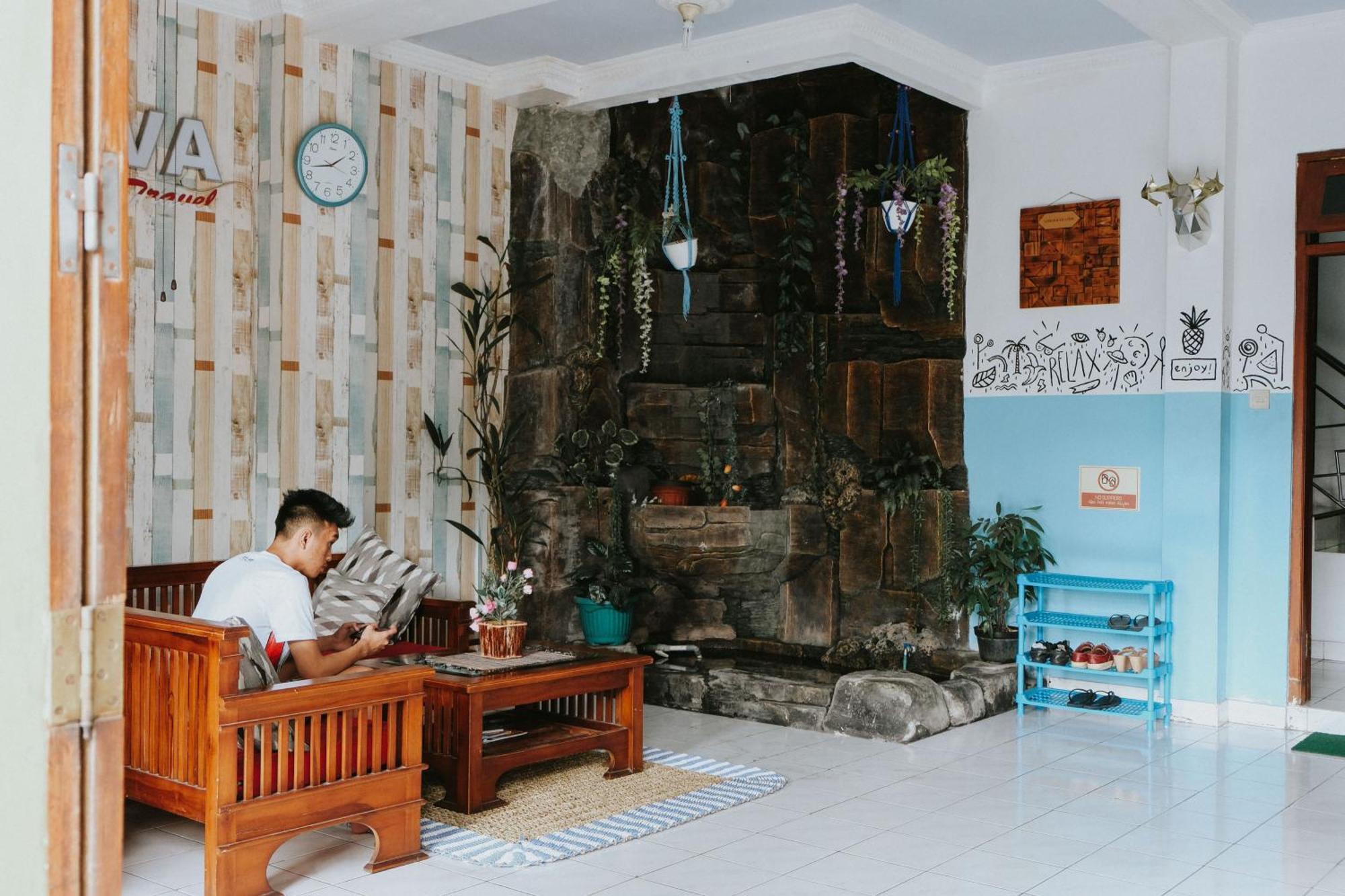 Glory Homestay ジョグジャカルタ エクステリア 写真