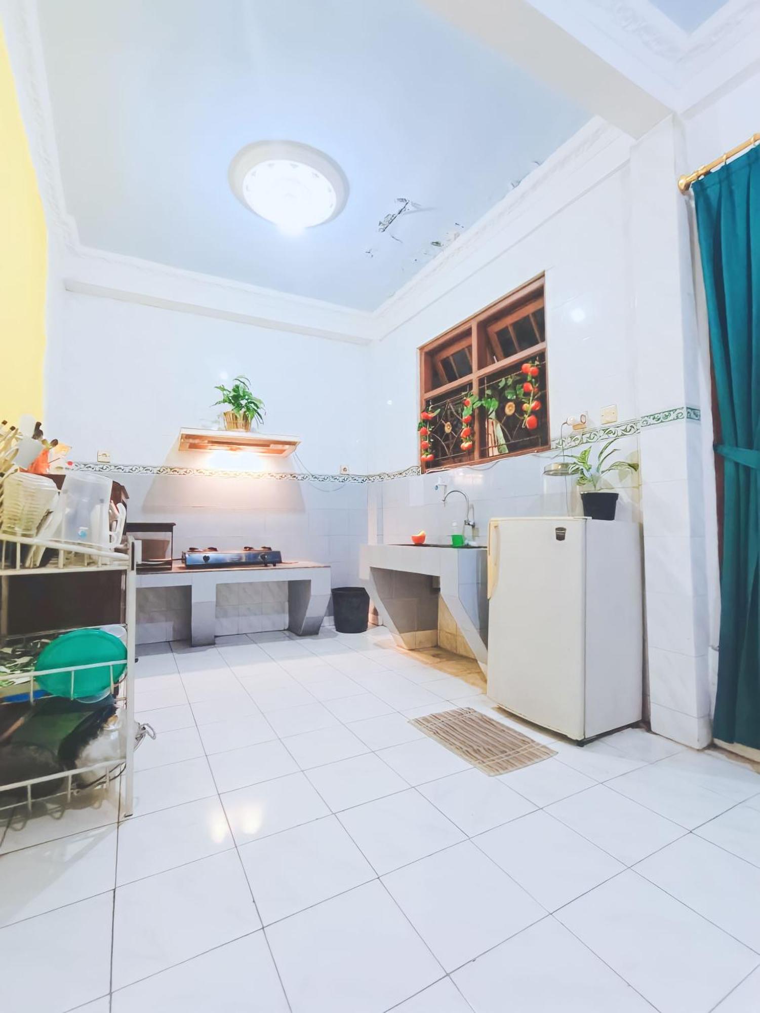 Glory Homestay ジョグジャカルタ エクステリア 写真