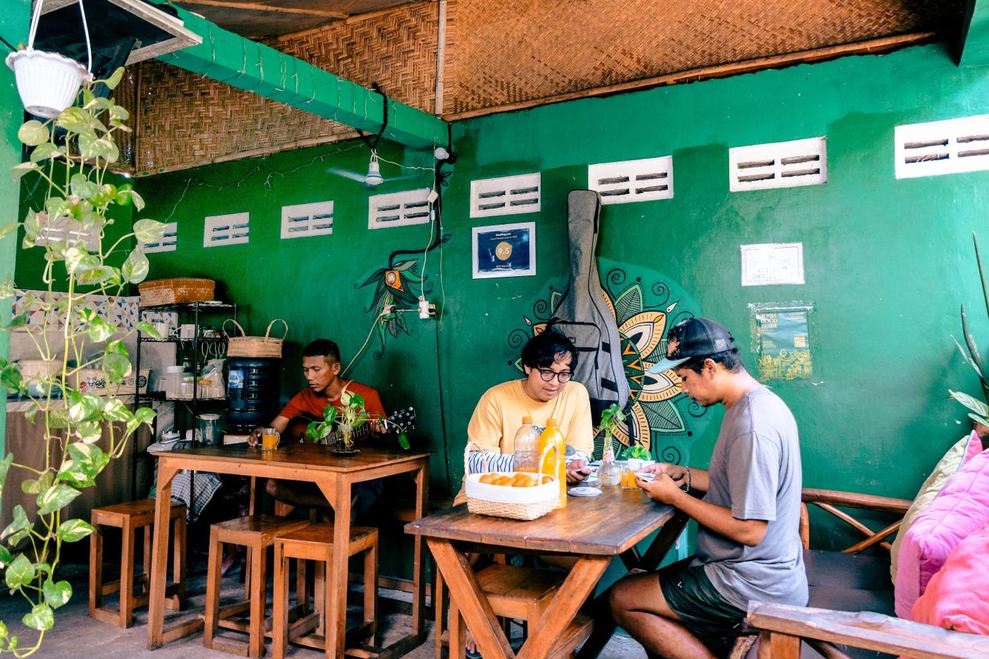 Glory Homestay ジョグジャカルタ エクステリア 写真