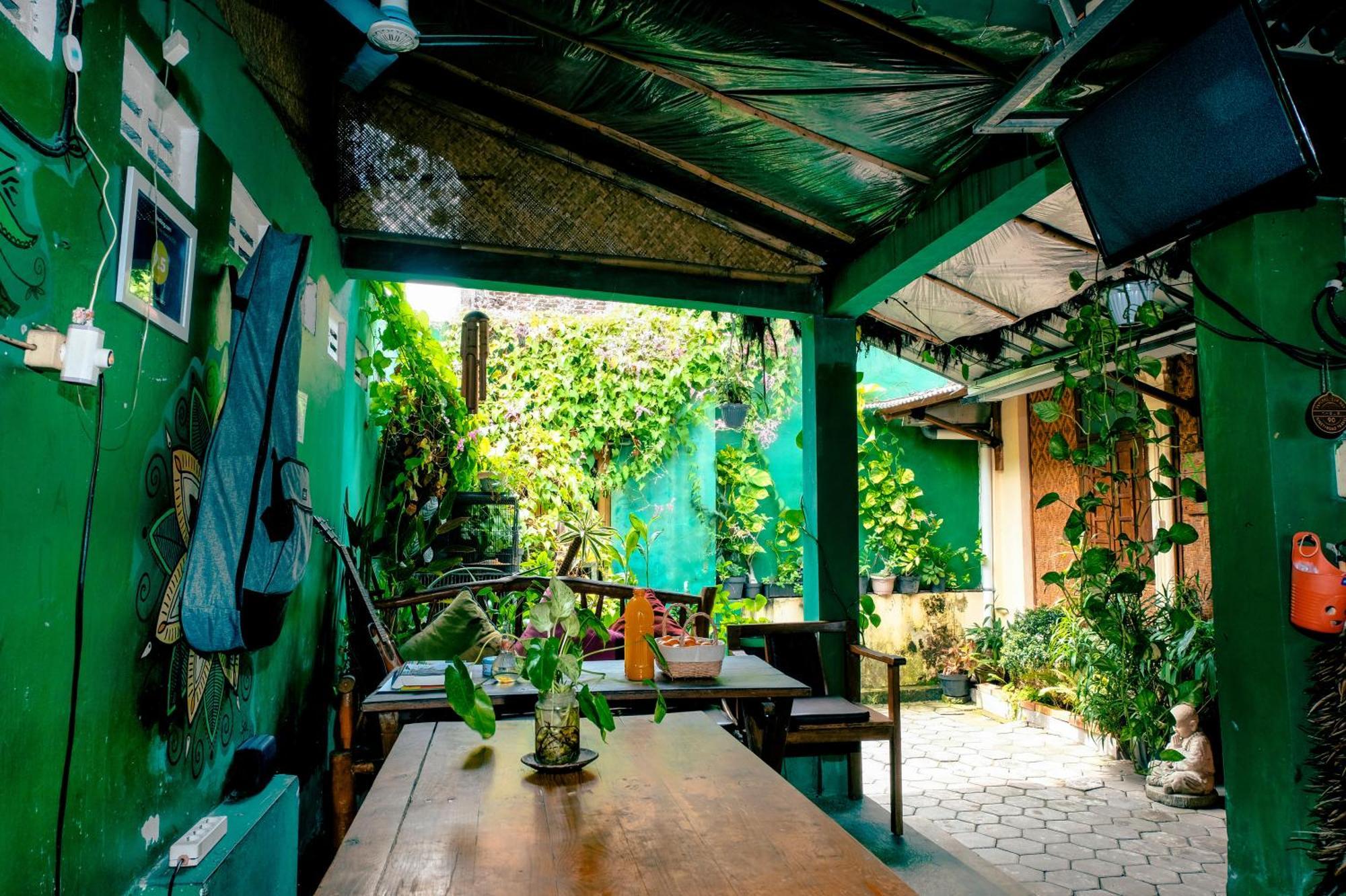 Glory Homestay ジョグジャカルタ エクステリア 写真