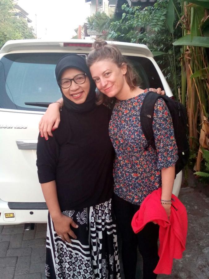 Glory Homestay ジョグジャカルタ エクステリア 写真