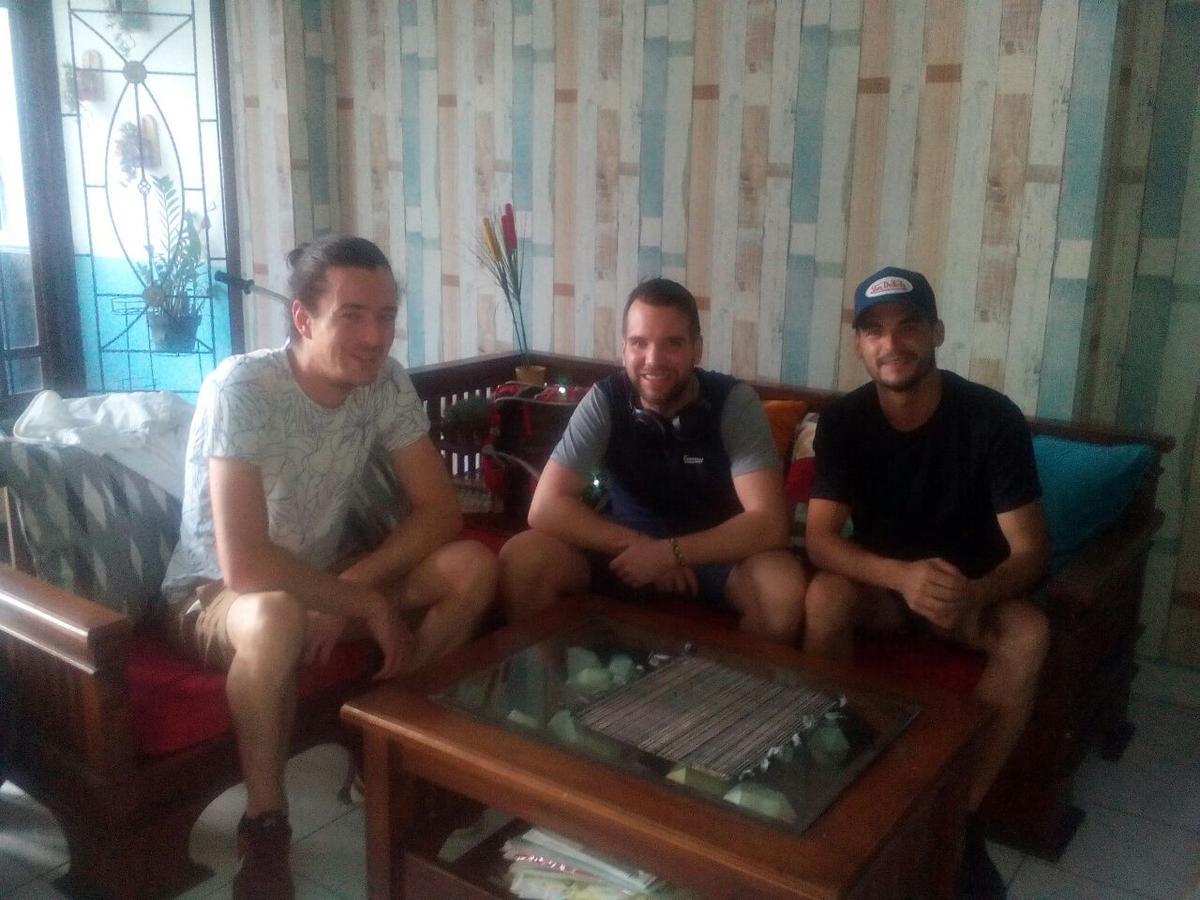 Glory Homestay ジョグジャカルタ エクステリア 写真