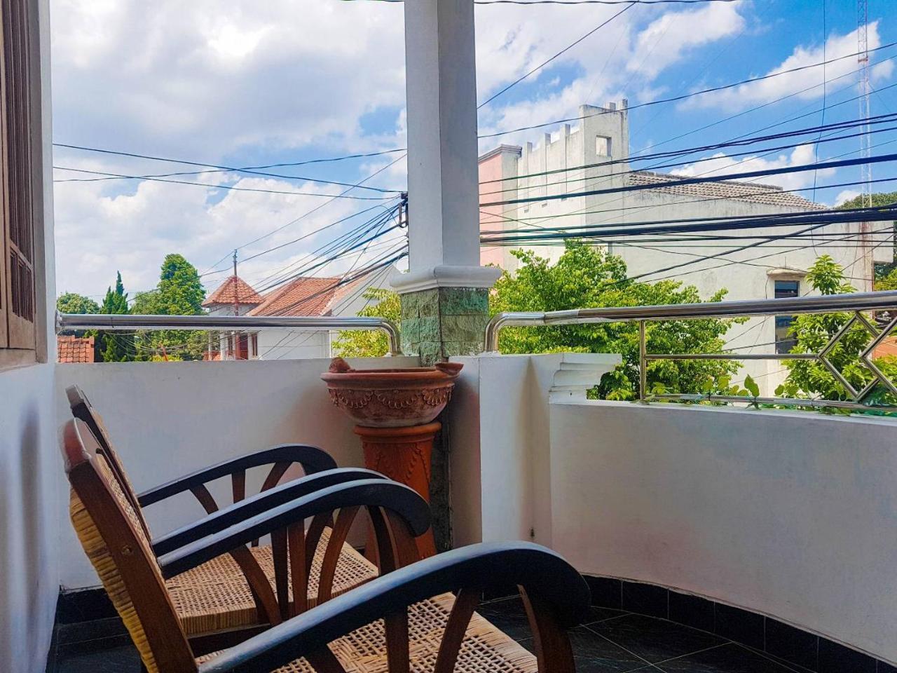 Glory Homestay ジョグジャカルタ エクステリア 写真