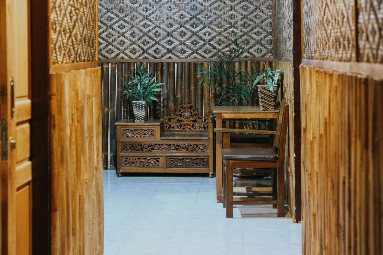 Glory Homestay ジョグジャカルタ エクステリア 写真