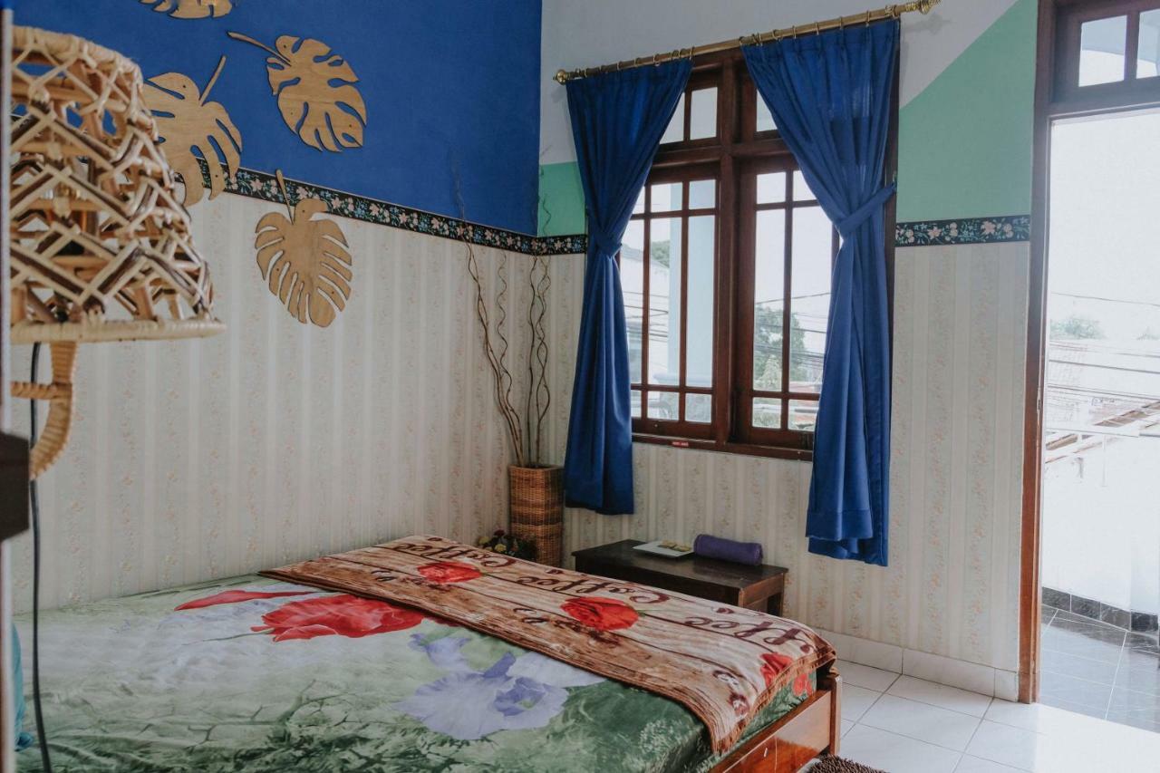 Glory Homestay ジョグジャカルタ エクステリア 写真